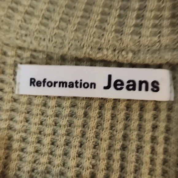 Reformation Olive Green Ribbed Sweatshirt - Picture 5 of 8